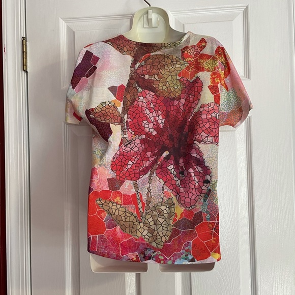 🆑🎉LAST CHANCE!!🎉 Short sleeved breckenridge top - Picture 2 of 6